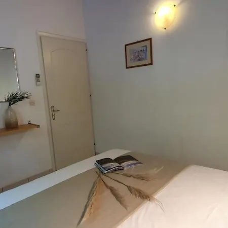 Seaview 126 Glyfada (Corfu)